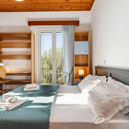 Verani Parking Balcony Playground Holiday home Sivros
